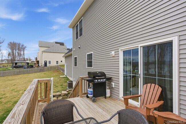 Building Photo - 108 Joyce Wy