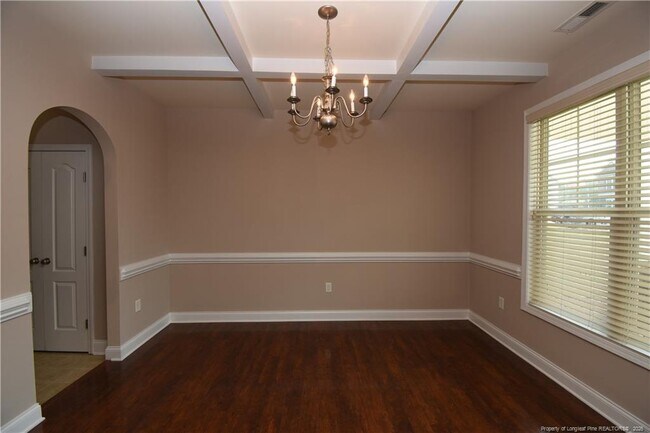 Building Photo - 148 S Prince Henry Way