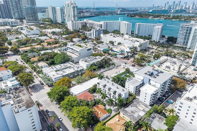 Building Photo - 1024 Lenox Ave.