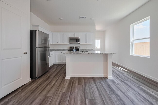 Building Photo - 8510 Ora Mdws Dr