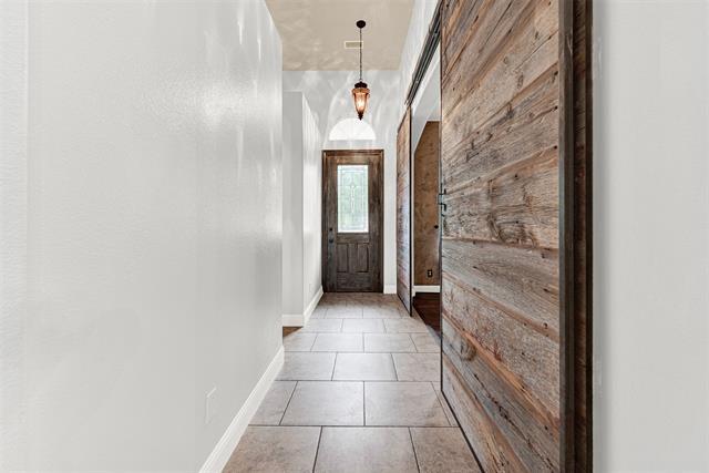 Building Photo - 1104 Killian Dr