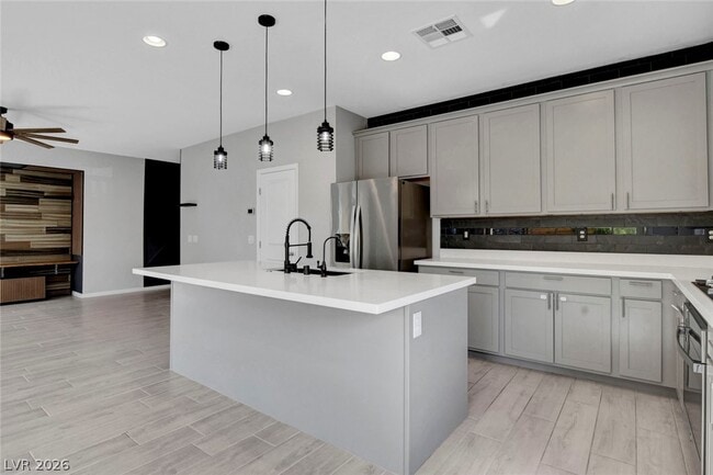 Building Photo - 8067 Tank Loop St