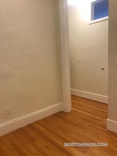 Building Photo - 171 Hemenway St