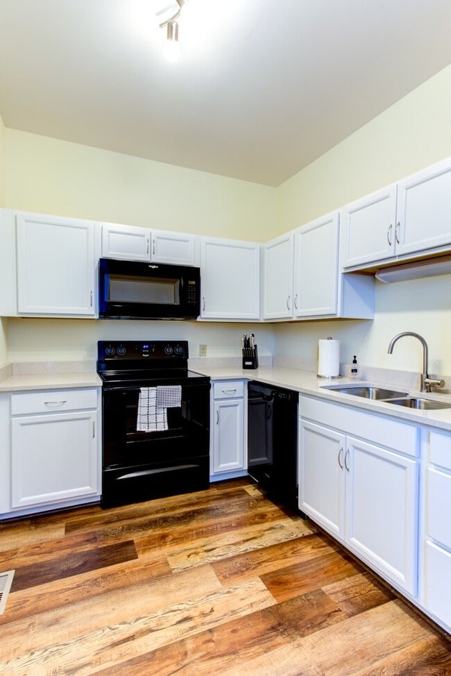 Interior Photo - The Rathbone Apartments