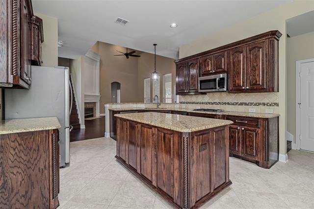 Building Photo - 3409 Continental Dr