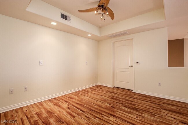 Building Photo - 62 E Serene Ave
