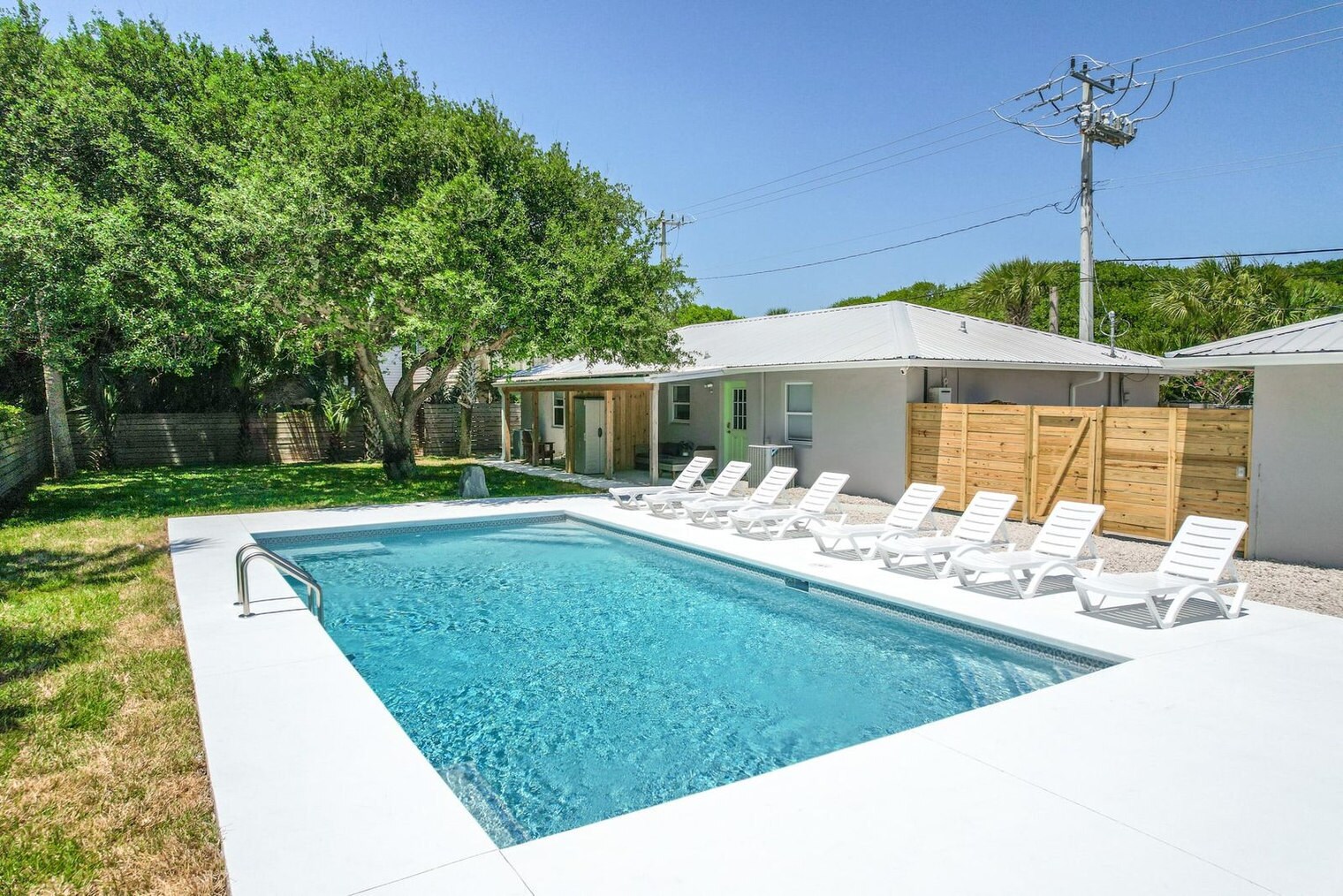 Building Photo - 107b A St