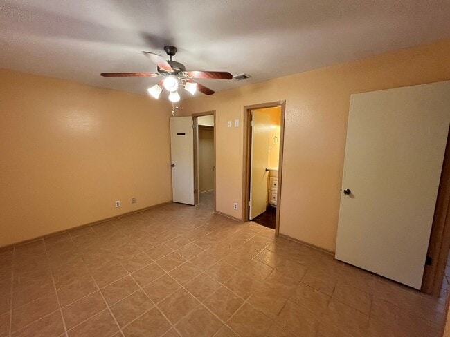 Building Photo - 7339 Hunters Land