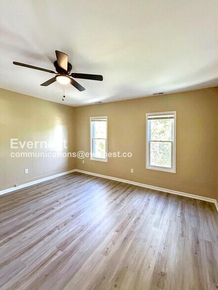 Building Photo - 6922 Morgan Ave