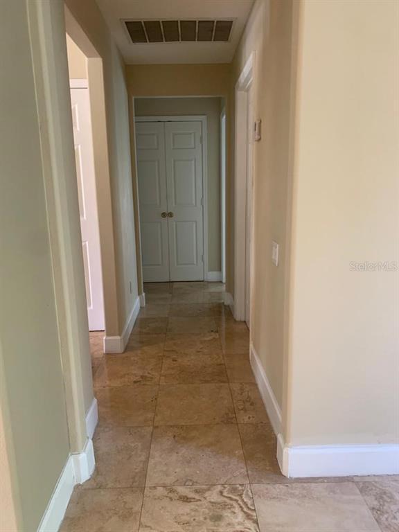 Building Photo - 1351 Glenwick Dr