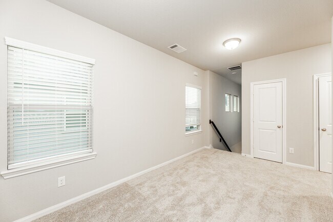Building Photo - 31115 Mahogany Fir Trl