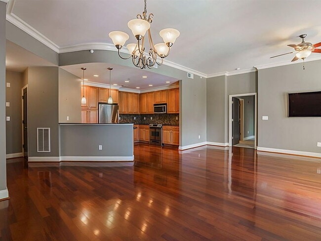 Building Photo - "Spacious 2-Bed, 2-Bath Gem in Columbia's Heartland – 1412 Sq Ft of Comfort!"