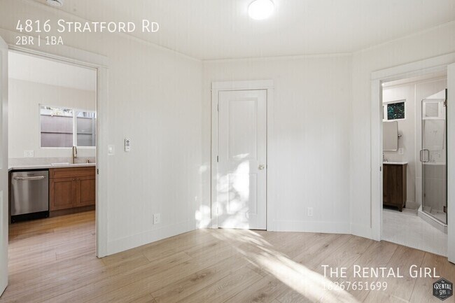 Building Photo - 4816 Stratford Rd