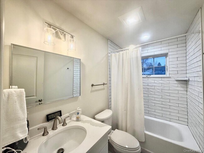 Building Photo - 177 Upper Croton Ave