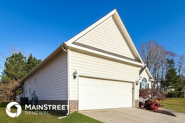 Building Photo - 140 Susan Dr