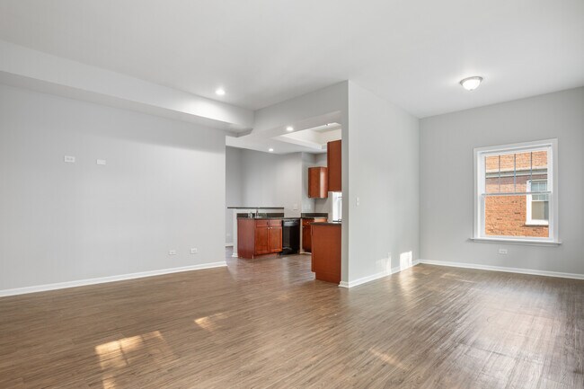 Building Photo - 7722 N Ashland Ave