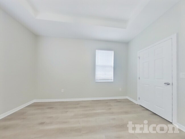 Building Photo - 3089 Tishman Ave