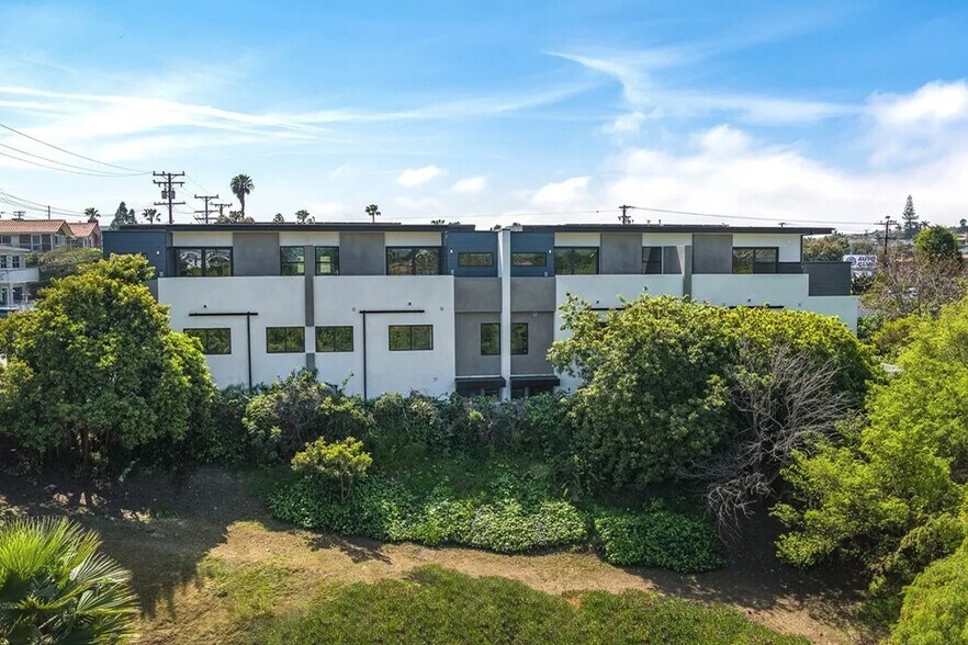 Building Photo - 617 Aviation Way