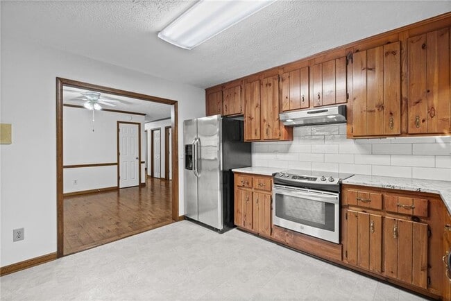 Building Photo - 1321 Timbercrest Dr