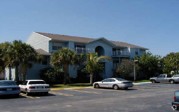 Primary Photo - Georgian Gardens Apartments