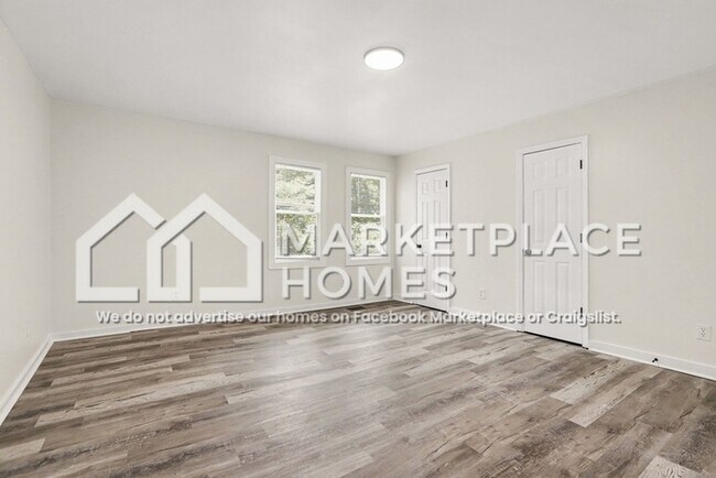 Building Photo - 2954 Hapeville Rd SW