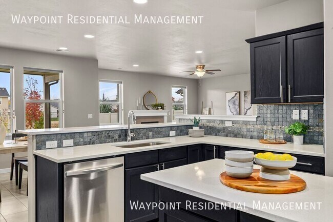 Building Photo - 4235 S Highcliff Ave