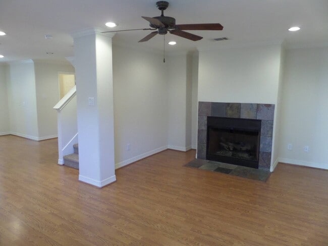 Building Photo - 3710 Sherwood Ln