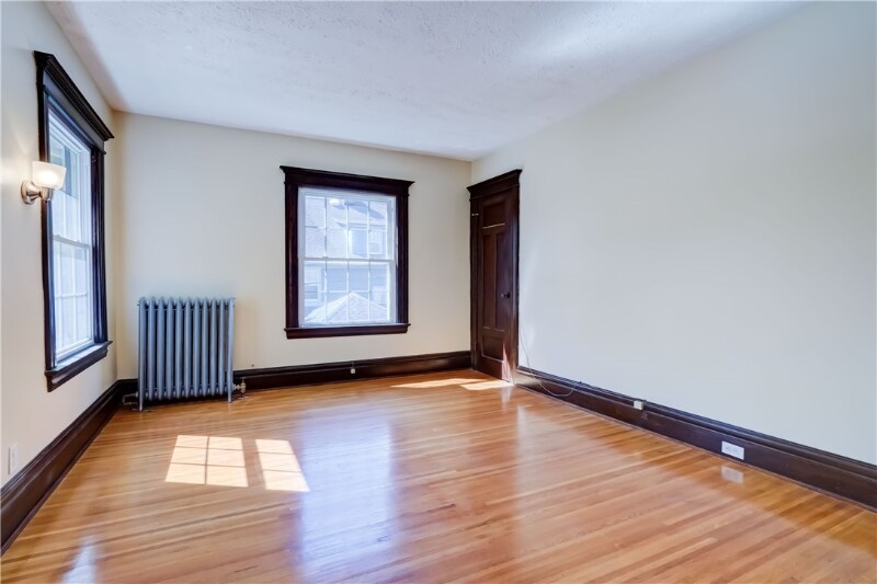 Building Photo - 77 Harper St