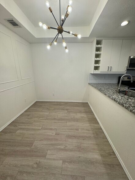Building Photo - 5100 Verde Valley Ln