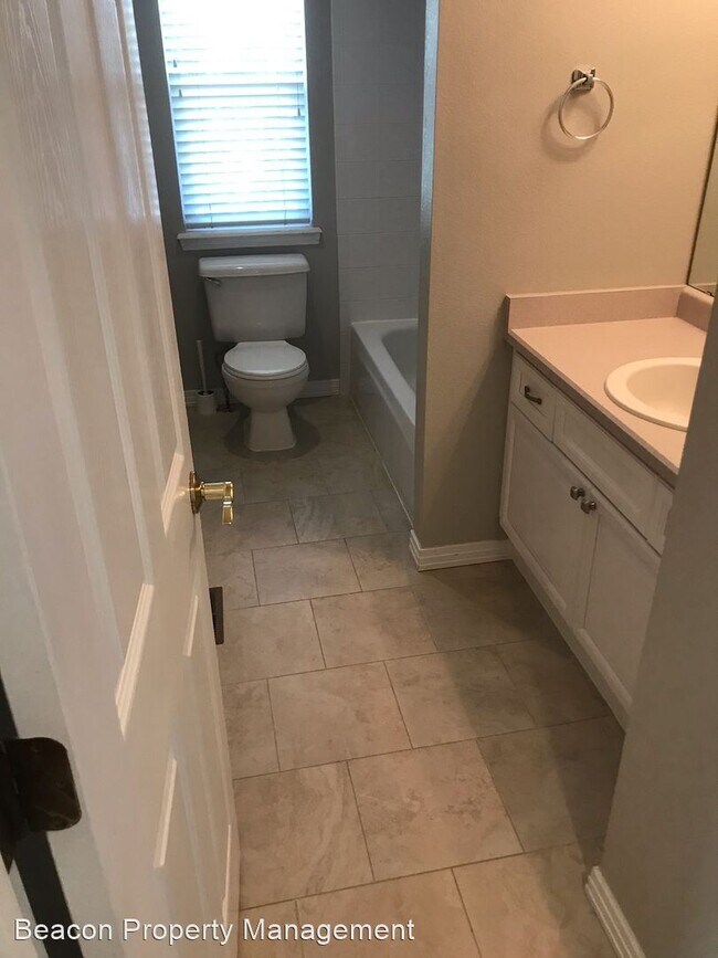 Building Photo - 4 br, 3.5 bath House - 9774 Ironstone Pl
