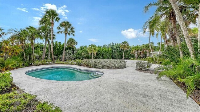 Building Photo - 7665 Sanderling Rd