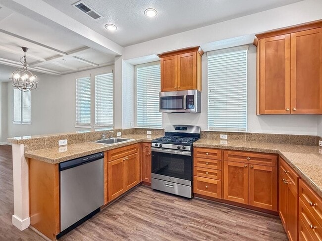 Building Photo - 830 Frederick Commons