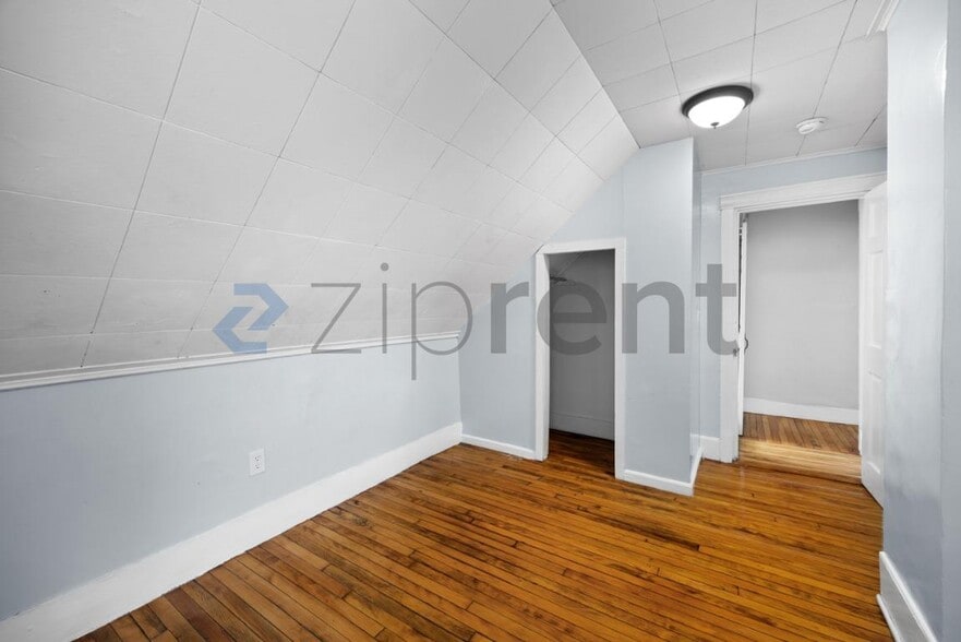 Building Photo - Unit 49