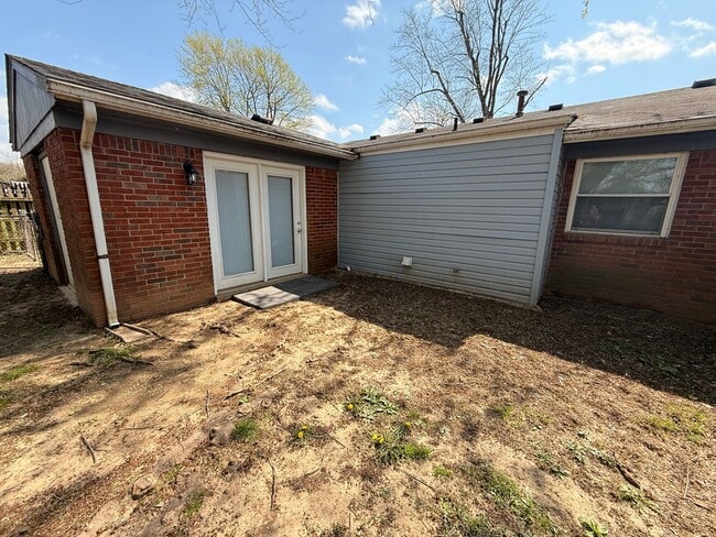 Building Photo - HOME IN BULLITT COUNTY-Hillview