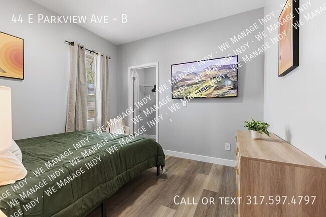 Building Photo - 44 E Parkview Ave