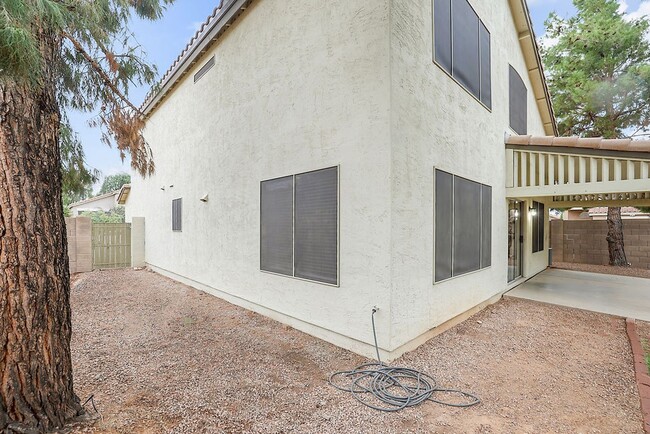 Building Photo - Perfect Gilbert Location