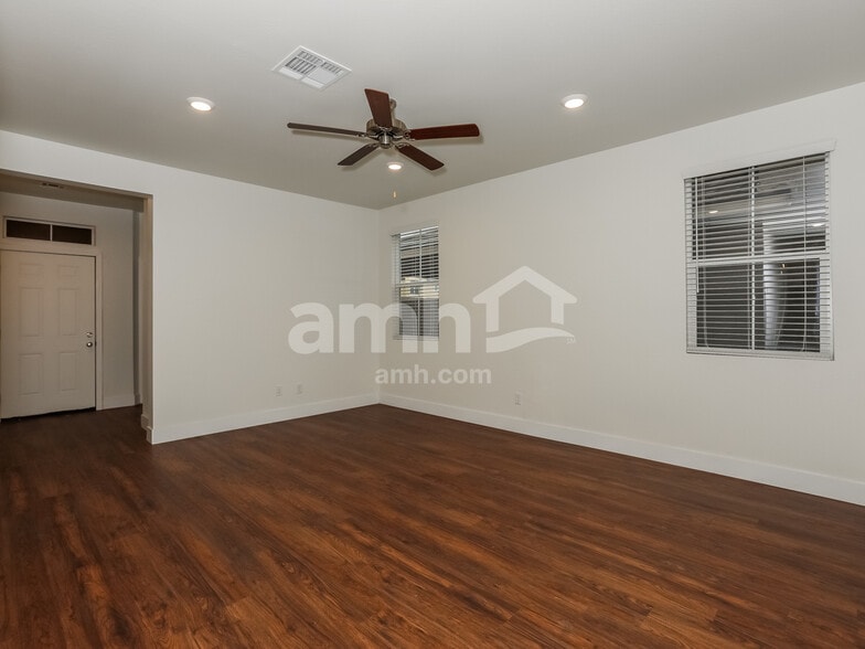 Building Photo - 21439 S 231st St