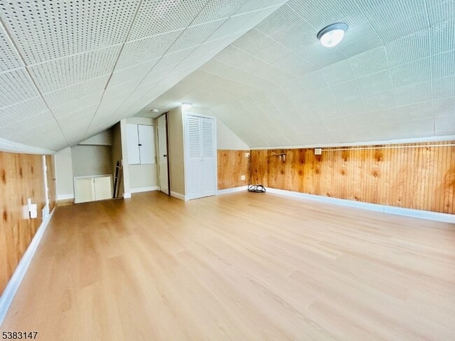 Building Photo - 28 Urma Pl