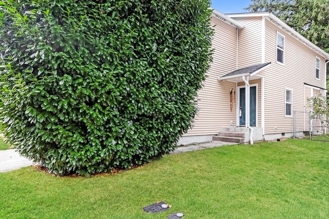 Building Photo - 6805 Jericho Ln SW