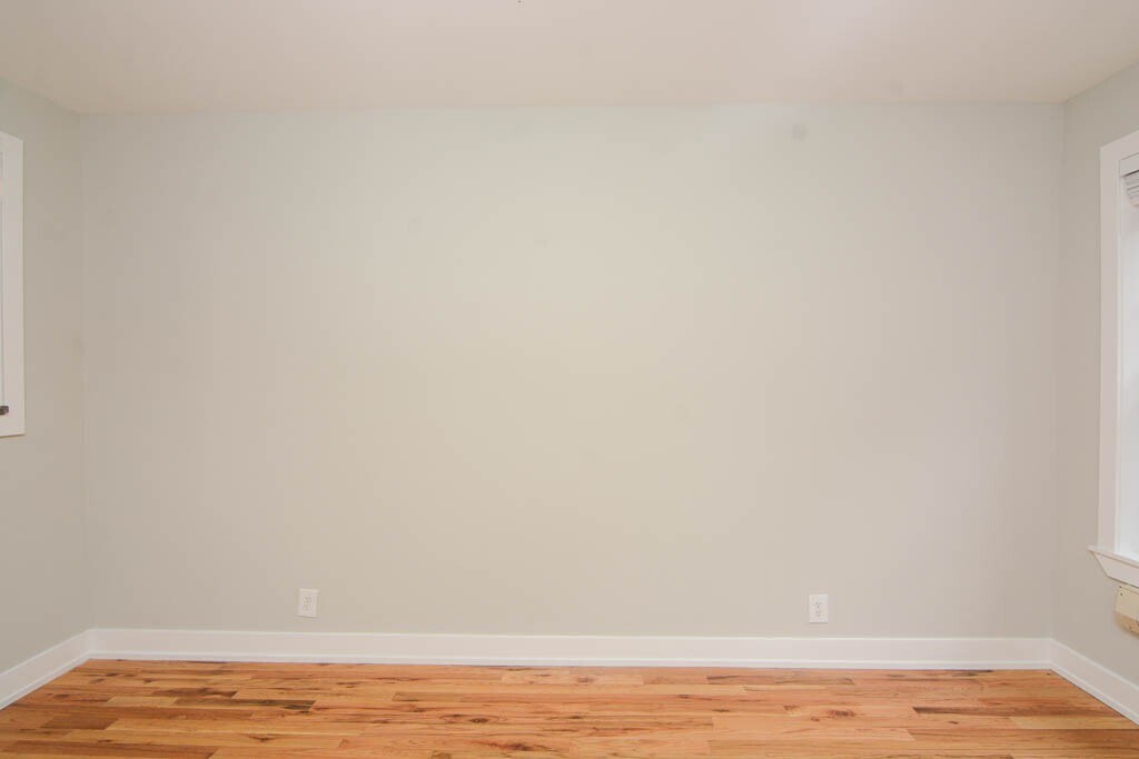 Building Photo - 4422 N Wolcott Ave