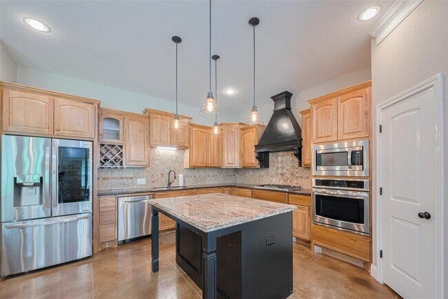 Building Photo - 503 Weisinger Dr