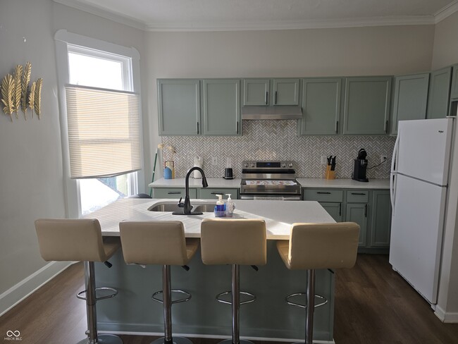 Building Photo - 1728 N Delaware St