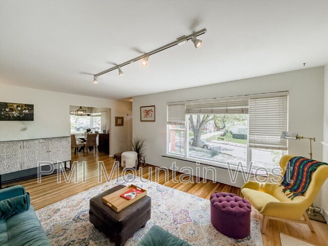 Building Photo - 2323 Bryan Ave