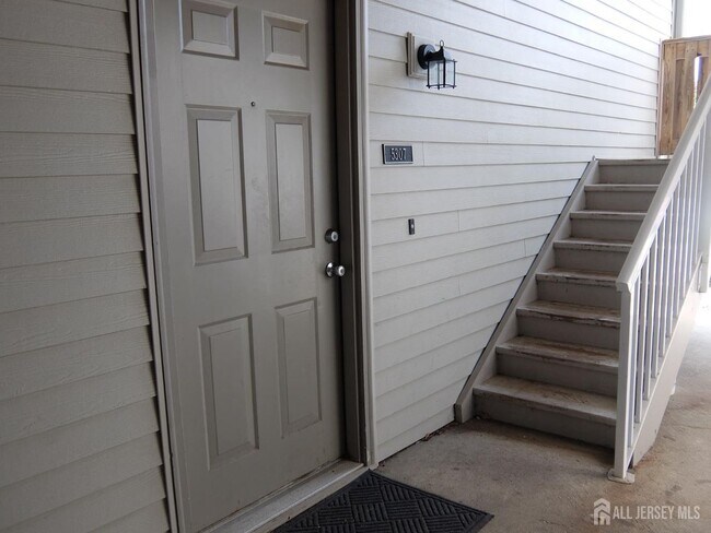 Building Photo - 5307 Ravens Crest Dr