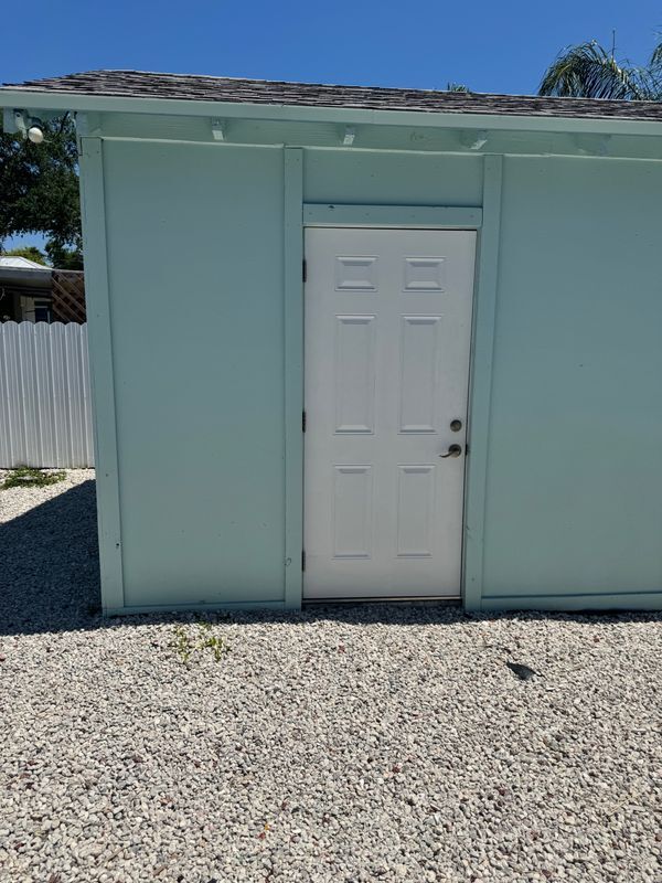 Building Photo - 803 E Cayuga St