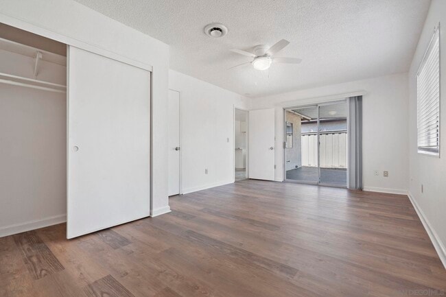 Building Photo - 10625 Amantha Ave