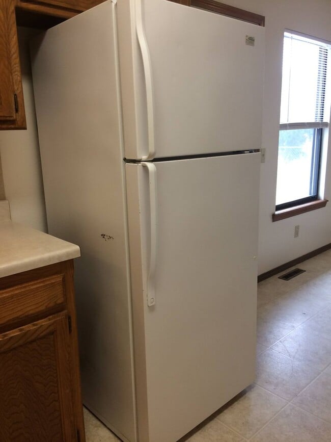 Building Photo - 3 Bedroom Ranch Nixa-Available to view now