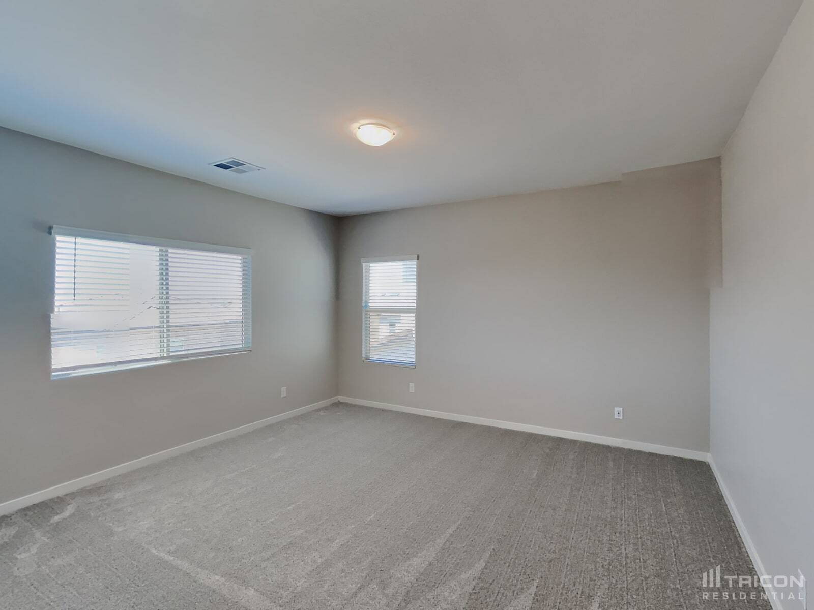 Building Photo - 2831 Lindsey Spgs St