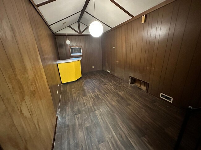 Building Photo - 2 Bed 1 bath NE OKC