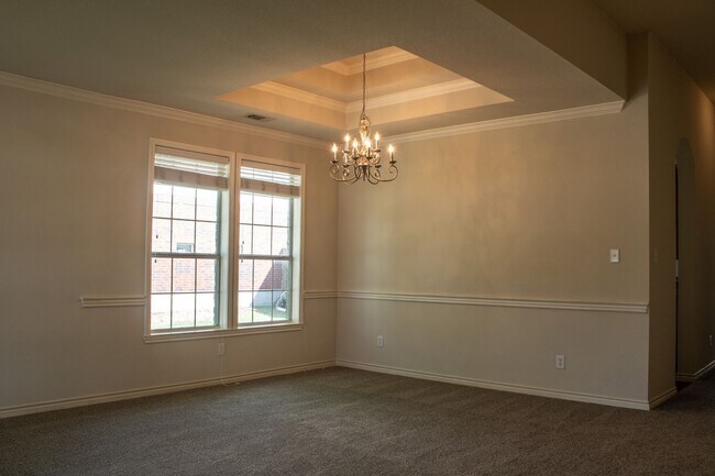 Building Photo - SUNDOWN RANCH-DENTON